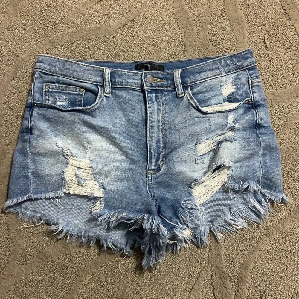 Shorts - Picture 1 of 2